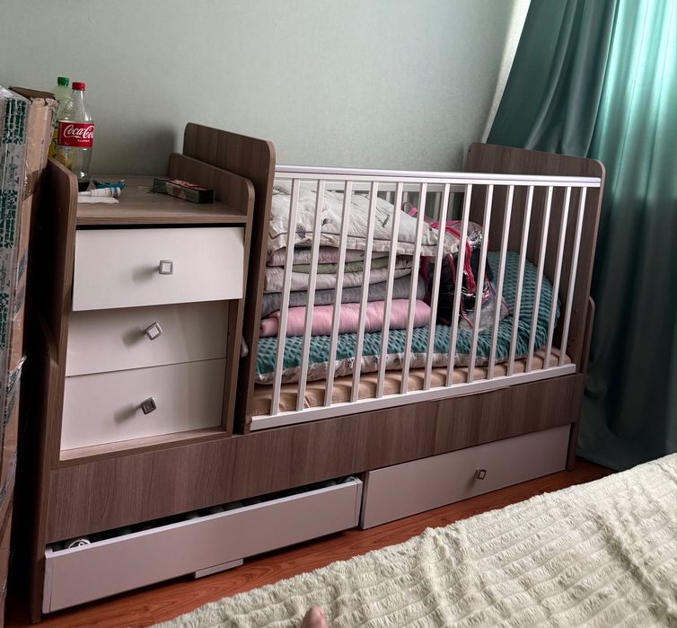 Продам детскую кроватку