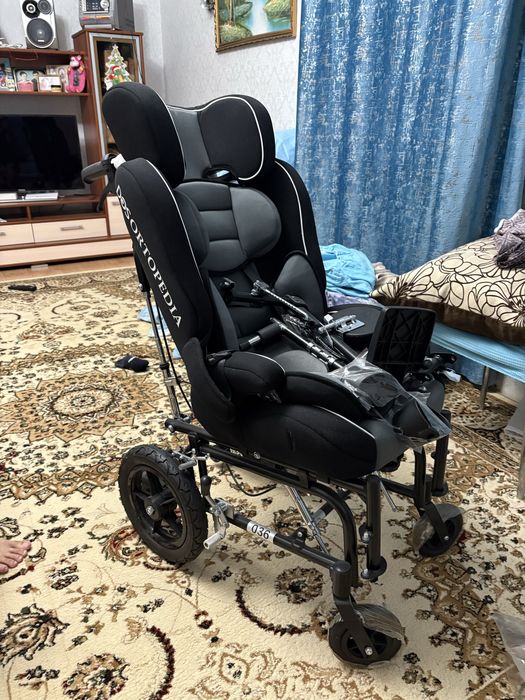 Коляска каталка инвалидная