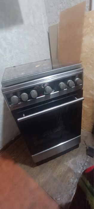 Продам срочно газ плиту