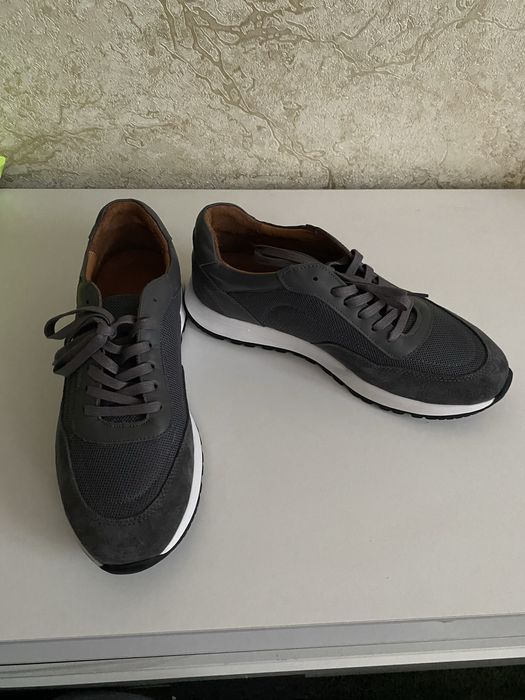 Кроссовки Босс 41 размер