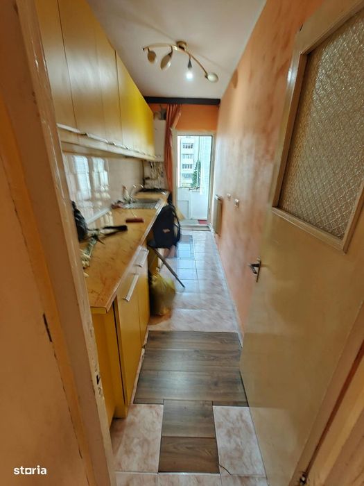 Apartament 1 Camera decomandat, etaj 3, plan 2 bld. Poitiers!