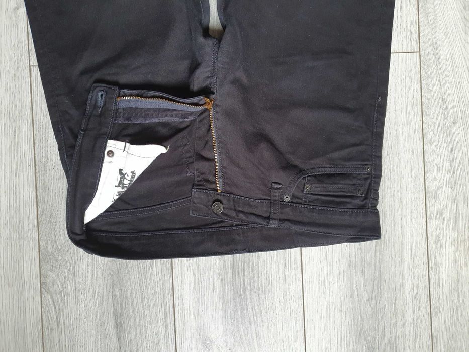 Blugi LEVI'S 504 - Marime W33 L32 (Talie 89 cm)