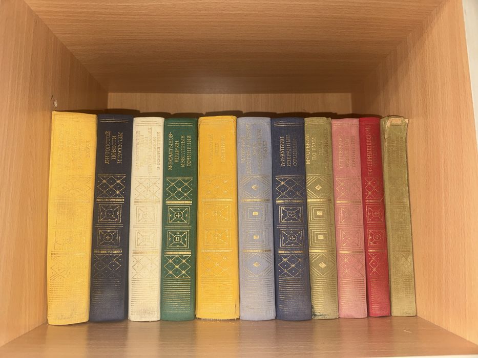 Продам книги по 100тг.
