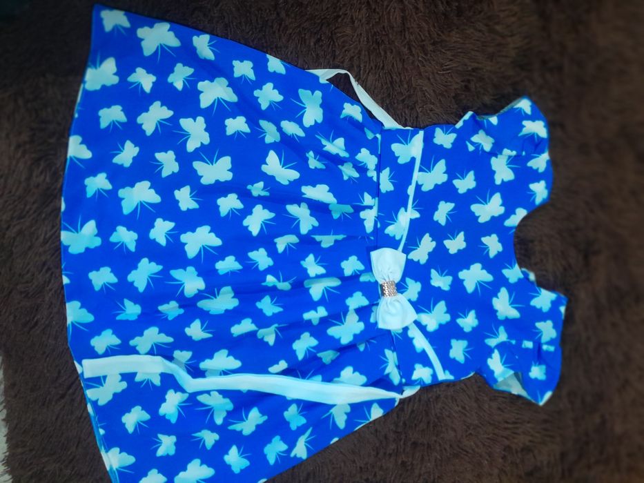 Продам платья для девочки