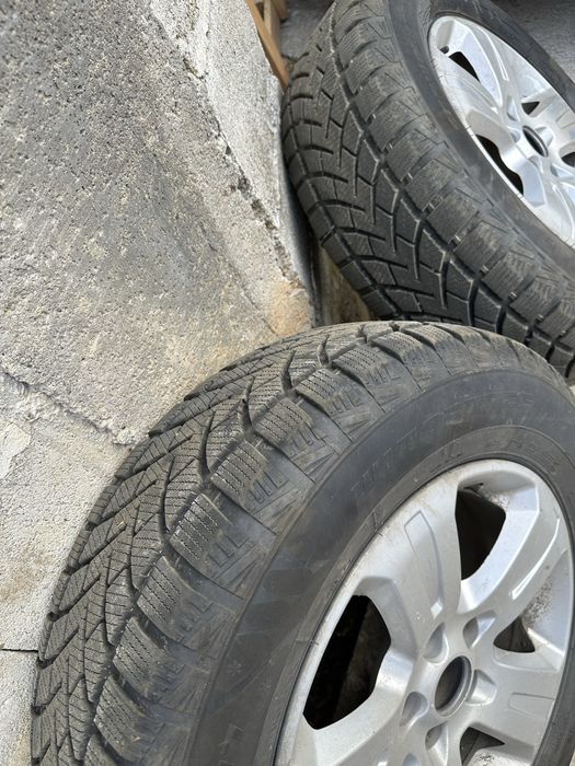 Джанти със зимни гуми 235/65R17