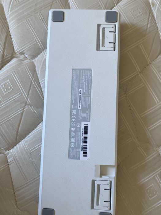 Razer Huntsman mini с лилави switches Като нова е малко използвана