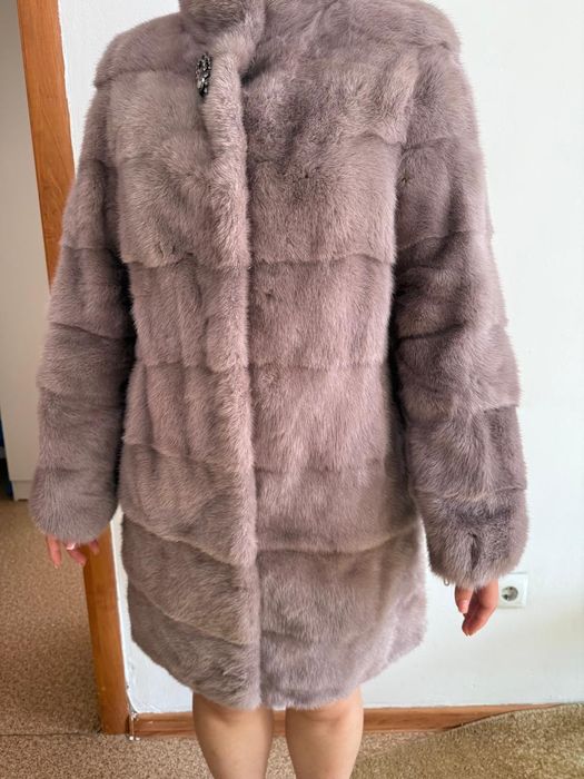 Продам норковую шубу