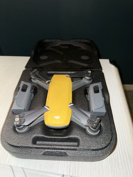 DJi Spark Б/У полный комплект