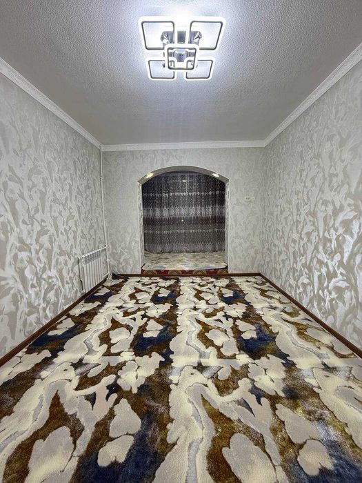 Срочна 3-комнатная квартира 4-этаж 5-этажном Адрес Мархабо Котельный