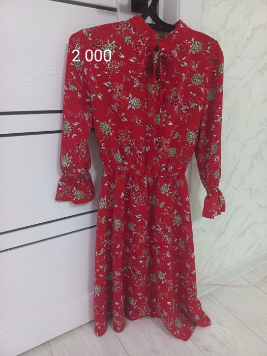 Продам платья 44-46 размер