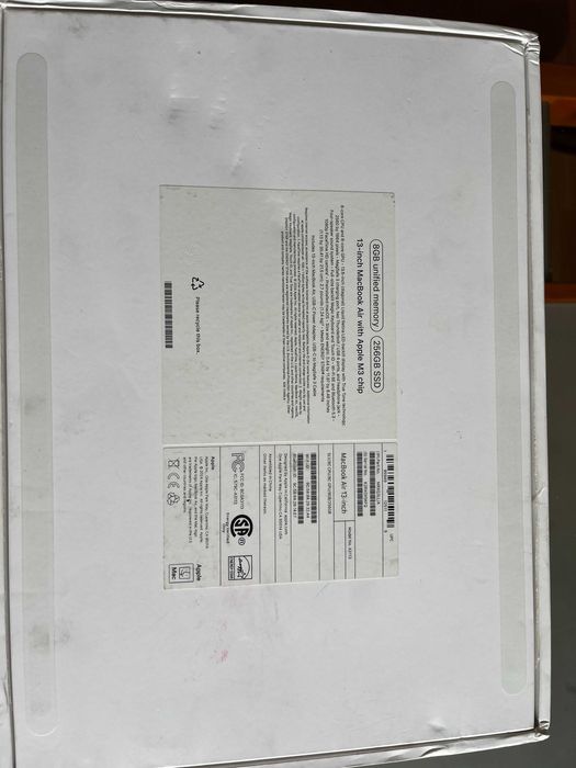 MacBook Air M3 256gb
