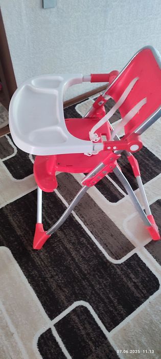 Продам Детский стол