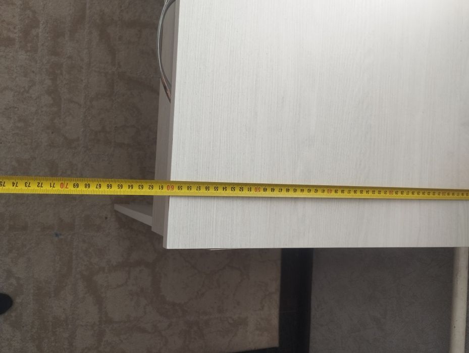 Продам      стол