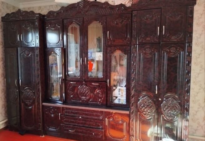 Шифонерт и буфет два в одном