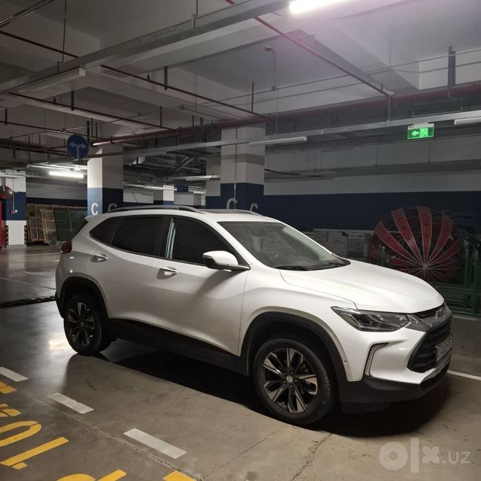 Tracker 2 premier 2022 срочно сотилади