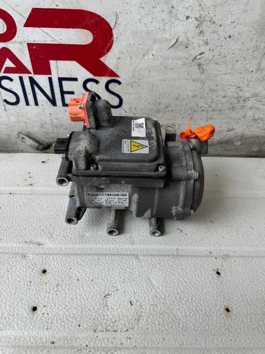 Dezmembrari Dacia Spring cod piesa 926006978R - Compresor AC