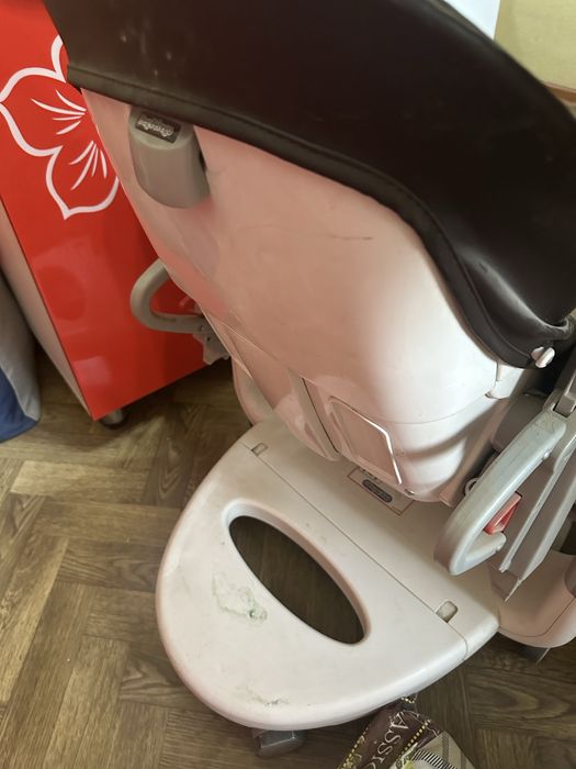 Детский стульчик для кормления