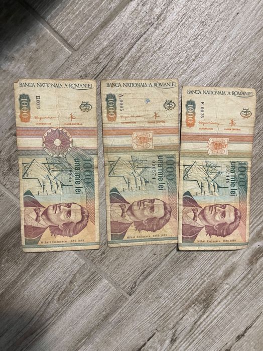 Bacnote și monezi vechi