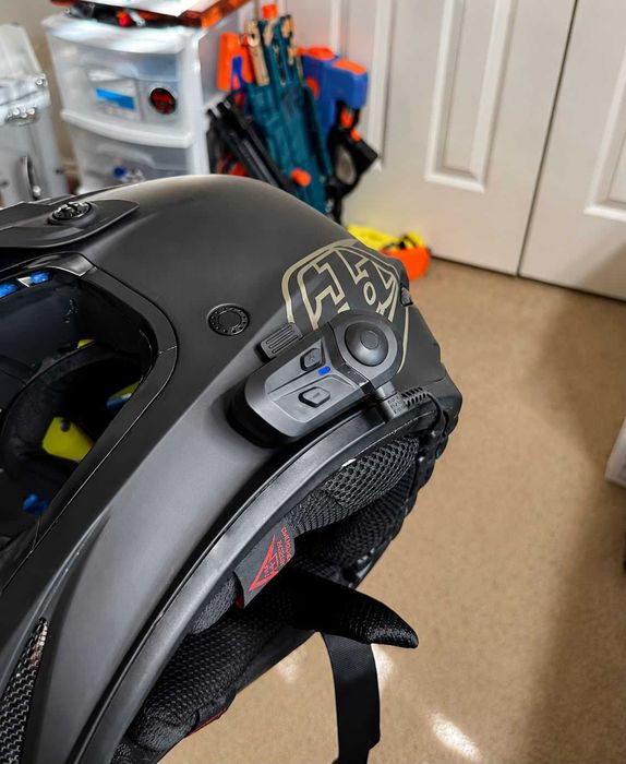 Intercom cască moto Bluetooth 5.3 Wireless apeluri Hands-free rezistent la apă Waterproof muzică autonomie mare