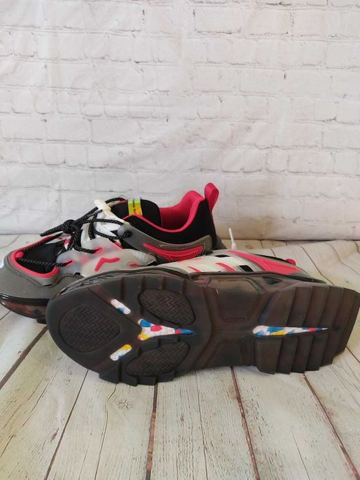 Мъжки спортни обувки - размер 46