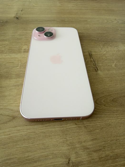 Iphone 15 pink розовый