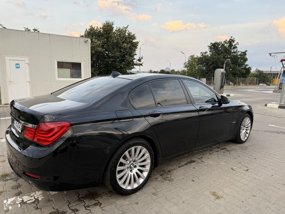 BMW Seria 7 2009 — imagine 3
