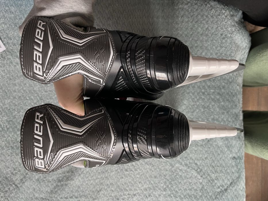 Продам коньки Bauer XLS