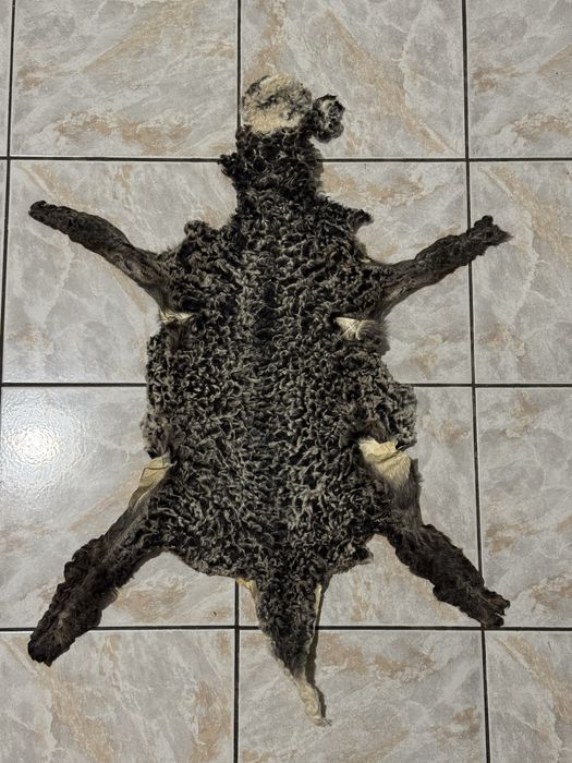 Продам мех каракуль срочно!