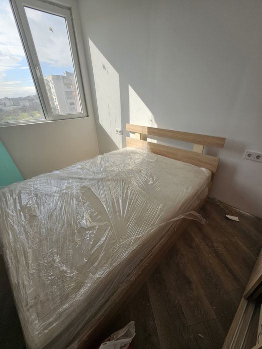 Спалня с матрак 140/200