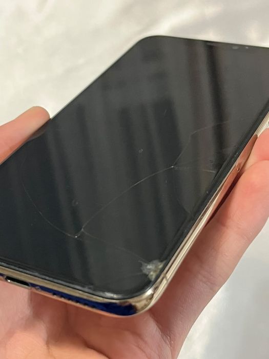 IPhone xs, 64 gbне вскрывался