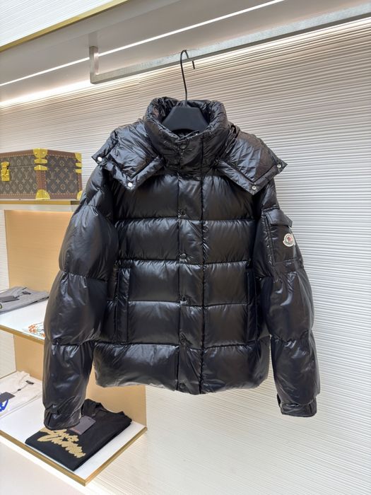 Moncler зимно яке