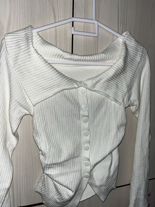 Продаю лонгслив женский