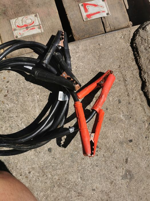 Cabluri pornire auto foarte groase 3metri