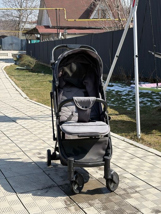 Коляска прогулочная