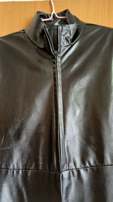 Продам плащ для девочки