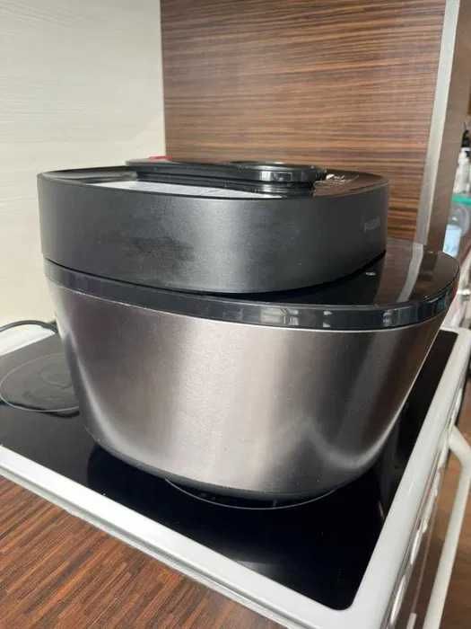 Продавам Мултикукър PHILIPS ALL-IN-ONE HD2151/40 ЧЕРЕН, ALL-IN-ONE