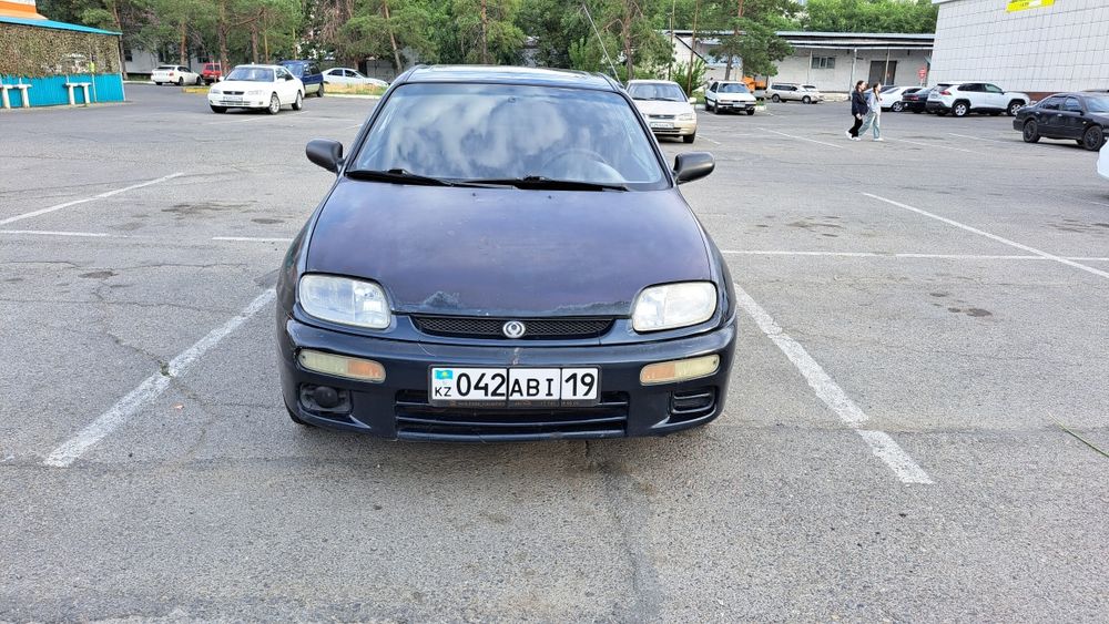 Продам Mazda 323