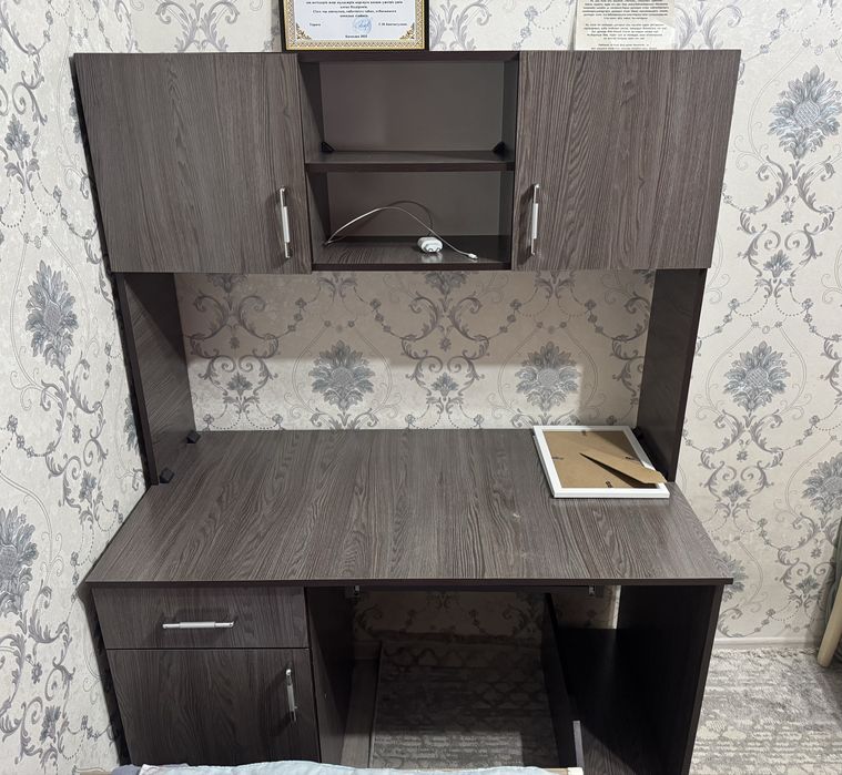 Компьютерный стол