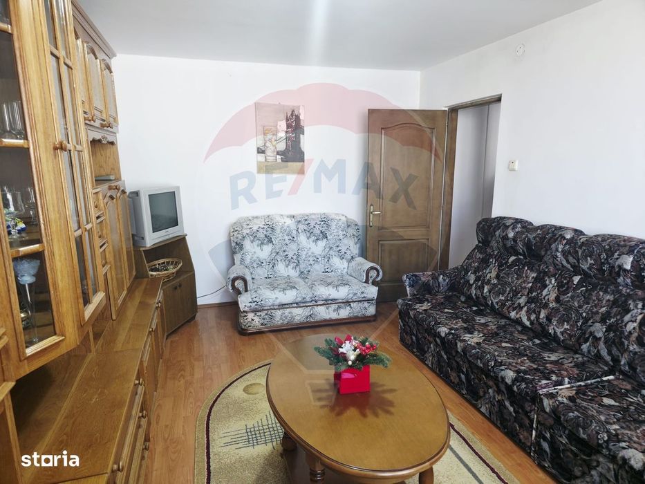 Apartament cu 2 camere de închiriat în zona Central