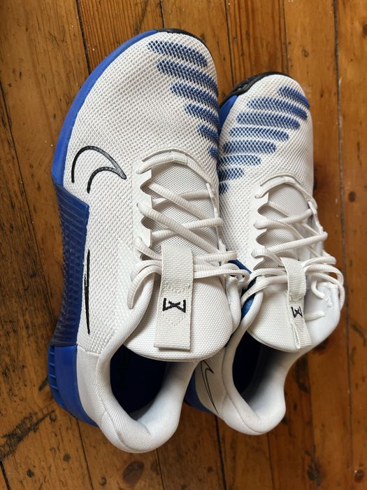 Продавам мъжки маратонки NIKE Metcon 9