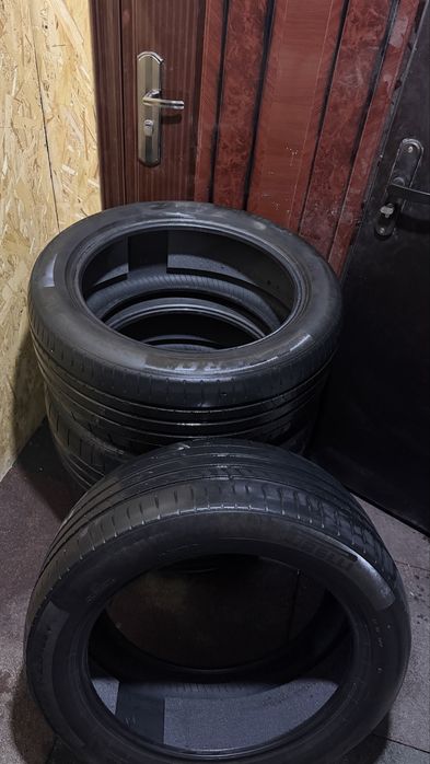 Продам комплект 255/50/r20