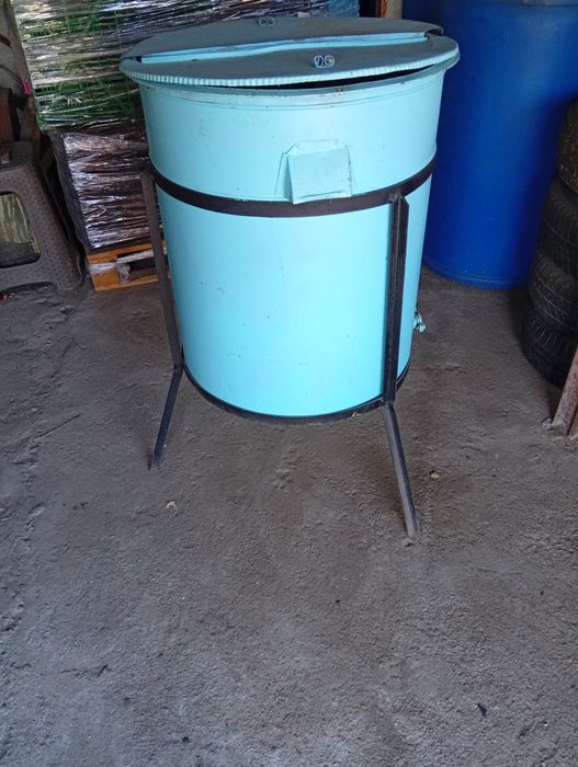 Центрофуга за мед