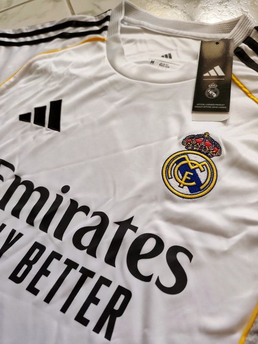 Tricou fotbal Real Madrid 2025/2026 mărimea L
