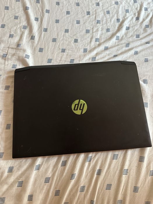 Hp pavillion 15 laptop gaming 16gb RAM i7 11 generatie rtx 2060ti 6gb si 2 tb stocare (ssd+hdd)