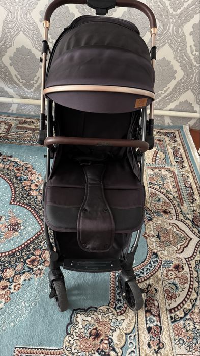 Коляска детскаяя