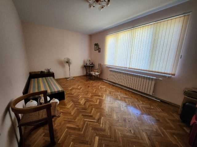 Дава се под наем Четиристаен апартамент в Търговище, Център - 108 кв.м за 484.5 € - Снимка #10