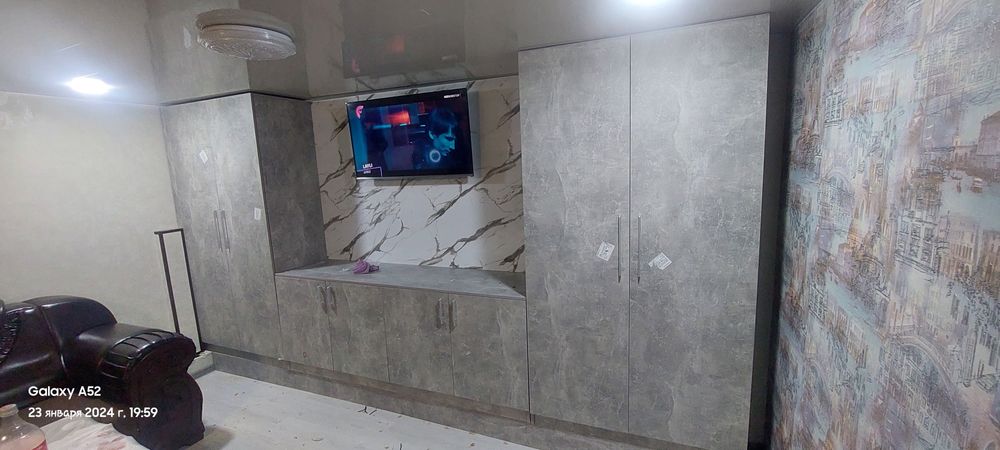 O'zgacha uslubdagi yotoqxona va mehmonxona mebellari siz istagan turda