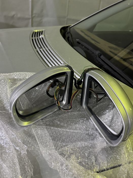 Продам зеркала боковые на мерседес