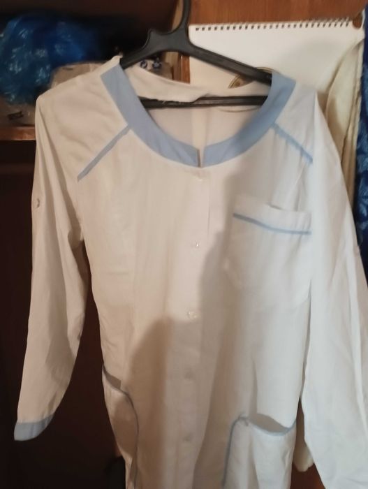 Работни престилки синьо и бяло