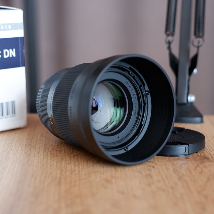Объектив Sigma 56mm DC DN для FUJIFILM